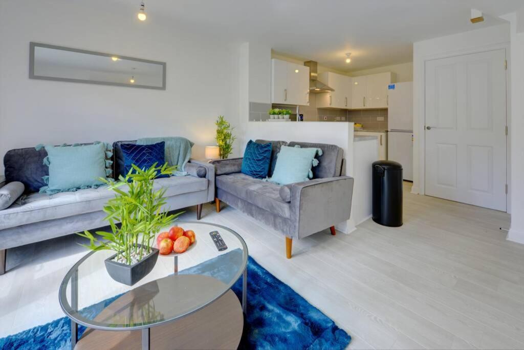 The Stratford Palace Apartment Бирмингам Екстериор снимка