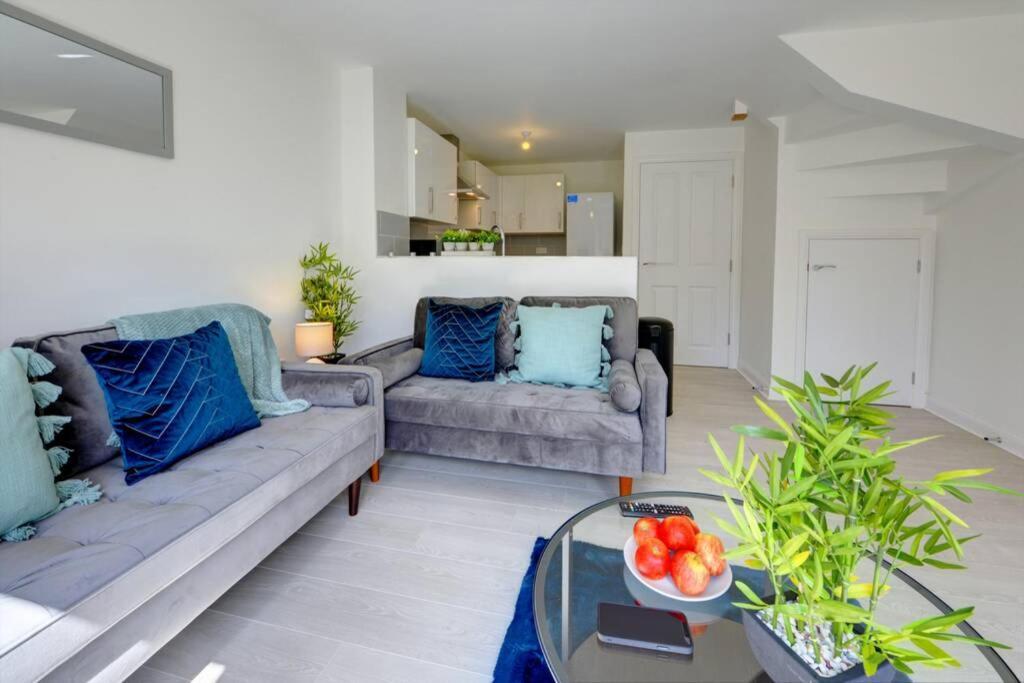 The Stratford Palace Apartment Бирмингам Екстериор снимка